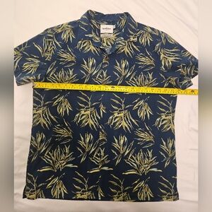 Goodfellow & Co Navy Leaf Print Casual Shirt